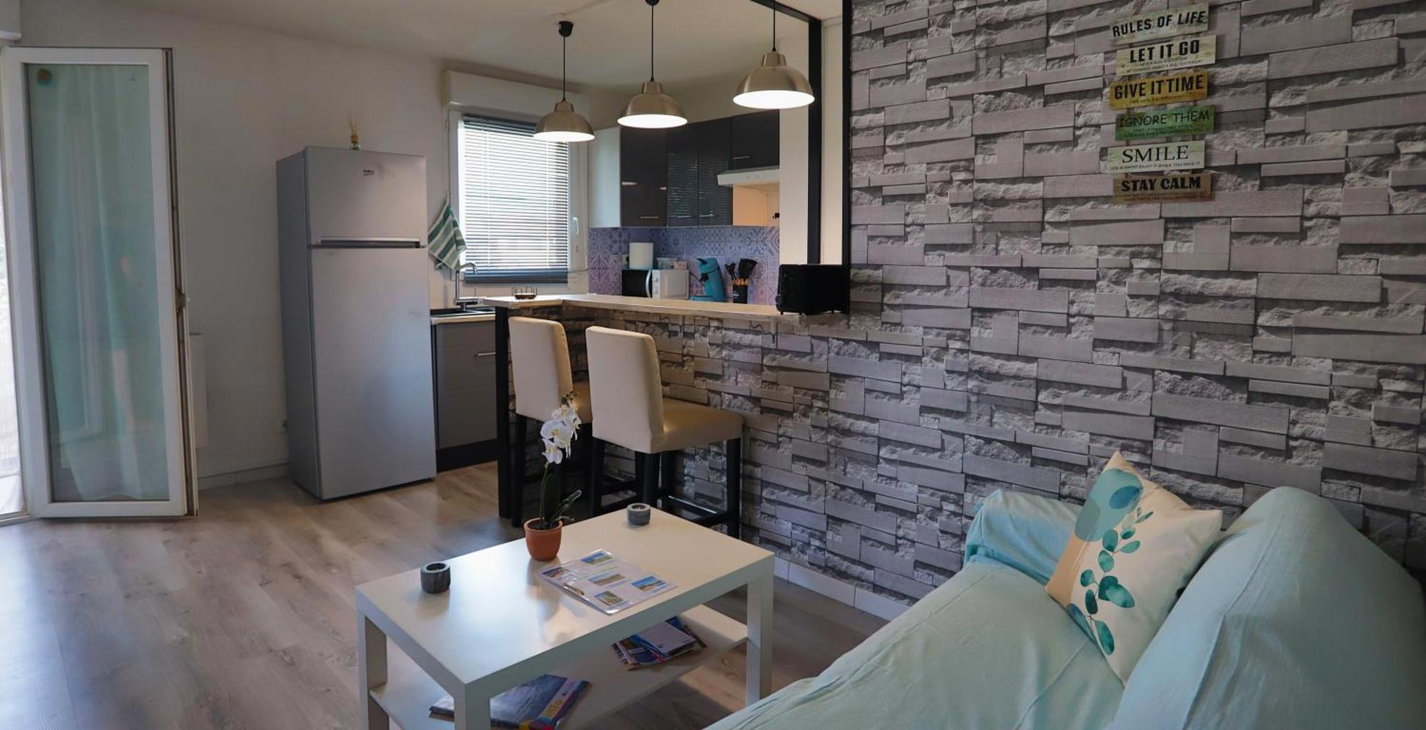 Apartment T2 Dans Calme Parking Prive Gratuit
